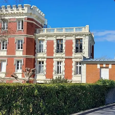 Le Donjon, Fantastique Vue Apartman